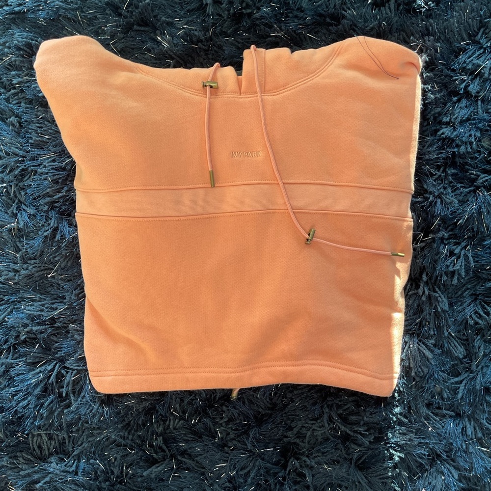 Ivy Park x Adidas shrug | Ambient Blush Size Small